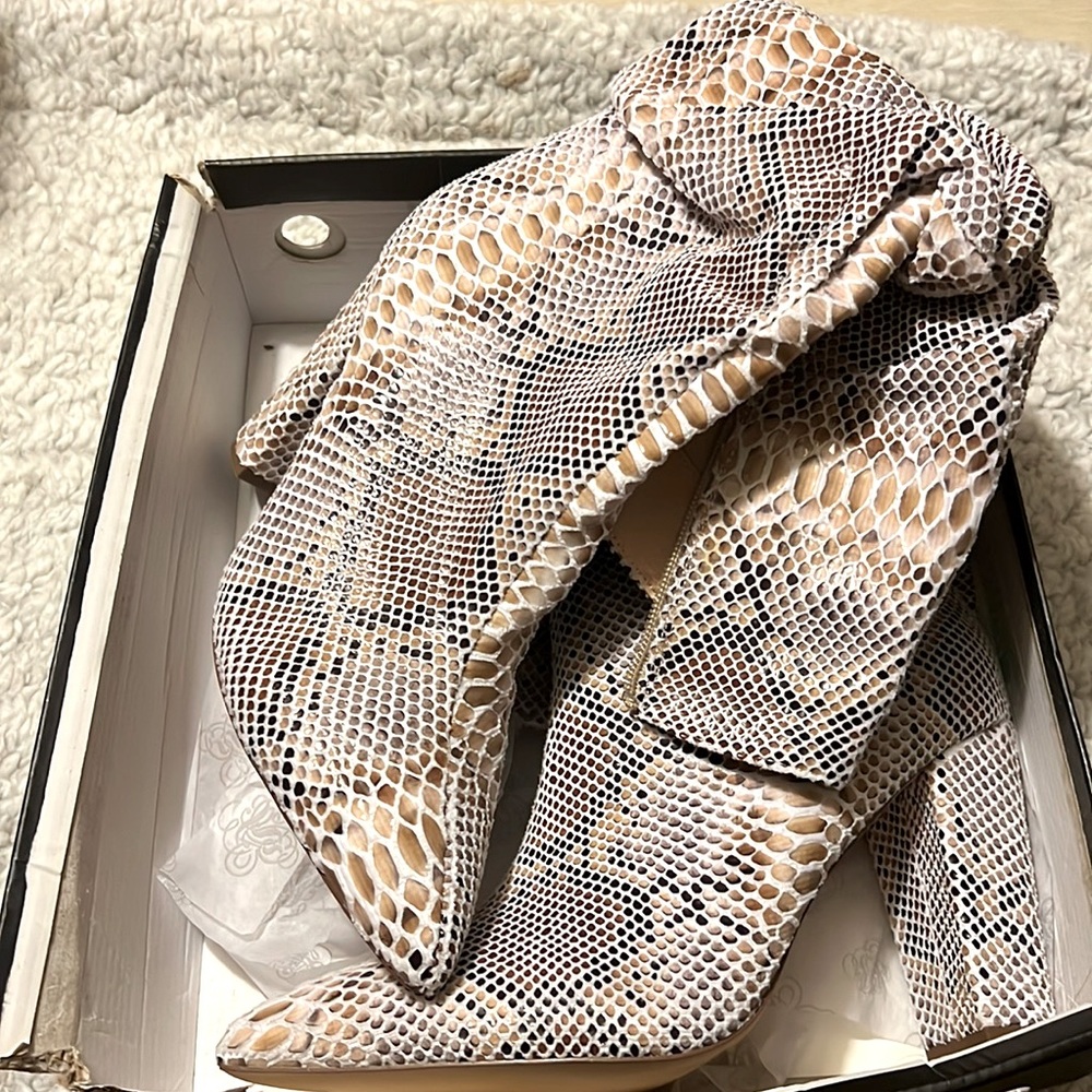 Brand new never worn slouch snakeskin boots with chunky heel, size 11